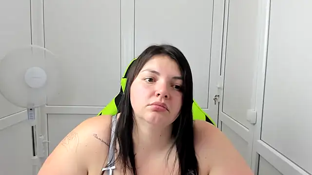 Snapshot of MargaretDark chatting on June 26, 12:42 pm MargaretDark online show from June 26, 12:42 pm