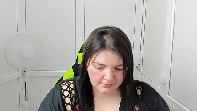Snapshot of MargaretDark chatting on July 1, 12:18 pm MargaretDark online show from July 1, 12:18 pm