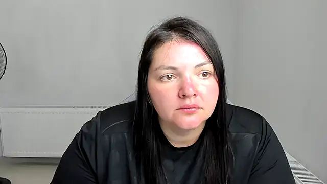 Snapshot of MargaretDark chatting on July 6, 6:32 am MargaretDark online show from July 6, 6:32 am