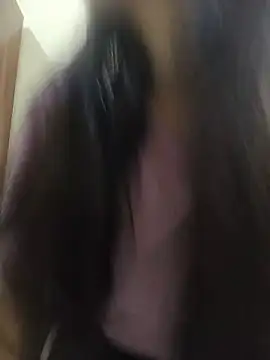Queen Rosyy online show from July 9, 3:10 am