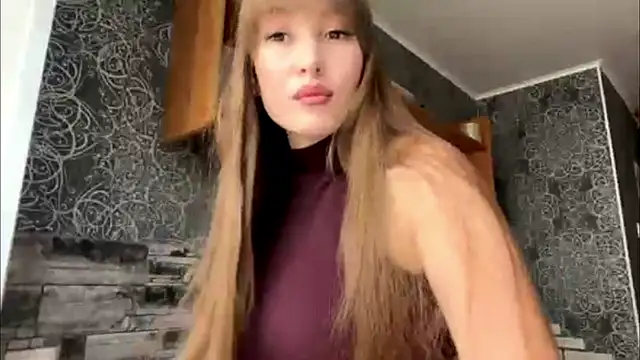 Snapshot of MertieDy chatting on June 9, 1:23 pm MertieDy online show from June 9, 1:23 pm