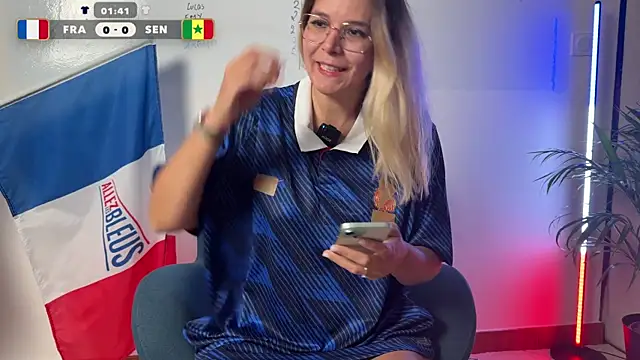 Emy-Lana online show from June 16, 7:05 pm
