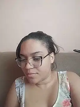 Esquetadinhas online show from July 4, 6:14 pm