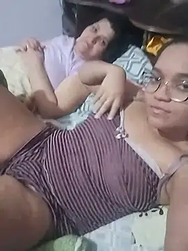 Esquetadinhas online show from July 13, 11:51 pm