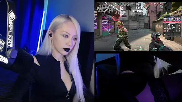 Snapshot of roxxyrowe chatting on June 22, 3:25 am roxxyrowe online show from June 22, 3:25 am