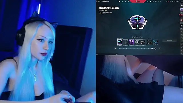 Snapshot of roxxyrowe chatting on July 17, 1:01 am roxxyrowe online show from July 17, 1:01 am