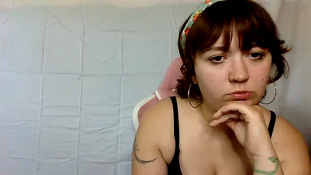 lilylovegood04 online show from June 9, 4:07 pm