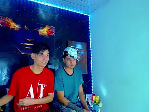 Snapshot of TheShamefulBoys chatting on June 23, 10:08 pm TheShamefulBoys online show from June 23, 10:08 pm