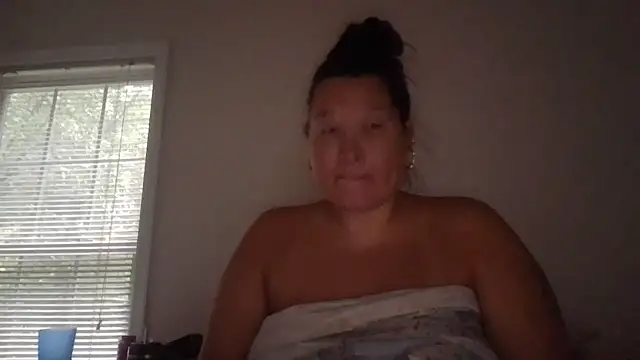 Snapshot of NUTTERBUTTA chatting on August 2, 11:14 pm NUTTERBUTTA online show from August 2, 11:14 pm