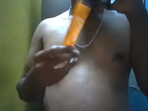 Snapshot of Lawrencedlkk007 chatting on February 25, 2:54 pm Lawrencedlkk007 online show from February 25, 2:54 pm