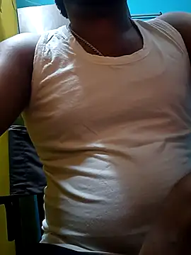 Snapshot of Lawrencedlkk007 chatting on February 26, 9:53 am Lawrencedlkk007 online show from February 26, 9:53 am