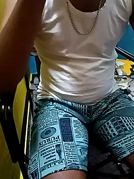 Snapshot of Lawrencedlkk007 chatting on February 27, 7:55 am Lawrencedlkk007 online show from February 27, 7:55 am