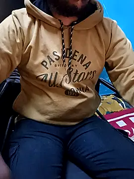 Snapshot of Lawrencedlkk007 chatting on November 30, 8:40 am Lawrencedlkk007 online show from November 30, 8:40 am