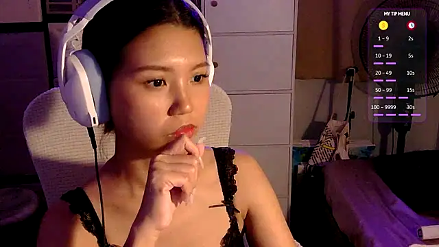 urgrl portia online show from June 19, 12:09 pm