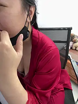 Snapshot of Selena_98 chatting on June 12, 1:43 pm Selena 98 online show from June 12, 1:43 pm
