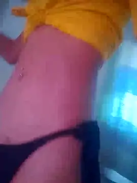 Snapshot of bonequinhaGatinha chatting on June 14, 12:29 pm bonequinhaGatinha online show from June 14, 12:29 pm