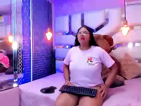 AshelyJenner online show from June 11, 1:20 pm