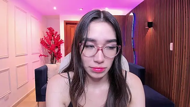 Emma caarter  online show from August 4, 3:43 am