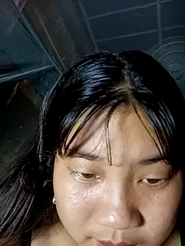 Emelyzz online show from July 23, 3:32 pm