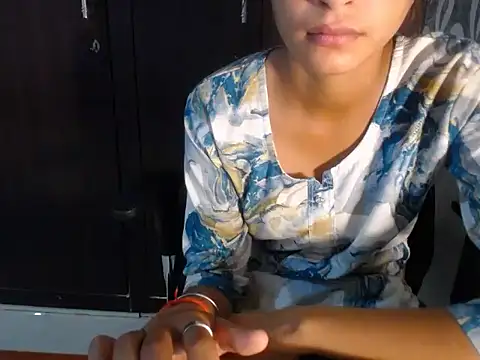 Snapshot of Ridhi_01 chatting on June 13, 7:12 pm Ridhi 01 online show from June 13, 7:12 pm