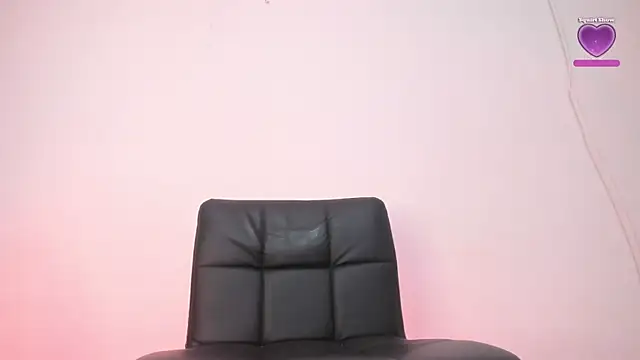 Snapshot of baby_vicky__ chatting on August 6, 10:00 pm baby vicky online show from August 6, 10:00 pm