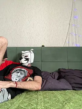 I K A online show from August 2, 1:09 pm