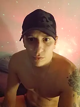 leocastro2920 online show from June 12, 7:40 am