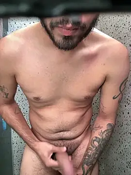 Snapshot of obrendo__ chatting on June 18, 1:26 pm obrendo online show from June 18, 1:26 pm