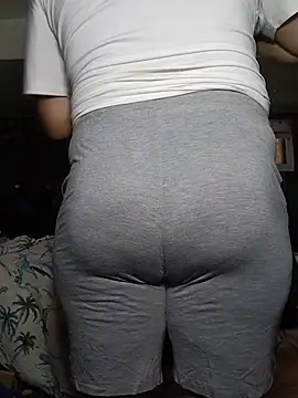 Snapshot of Dickbetweencheeks chatting on July 2, 5:30 pm Dickbetweencheeks online show from July 2, 5:30 pm