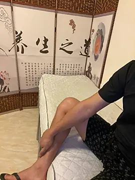 Snapshot of qujing002 chatting on July 29, 2:15 pm qujing002 online show from July 29, 2:15 pm