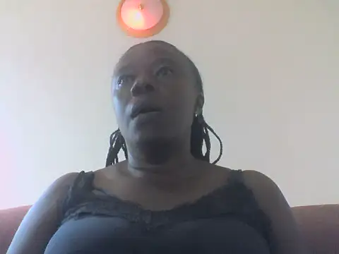 laula3030 online show from June 30, 9:10 am