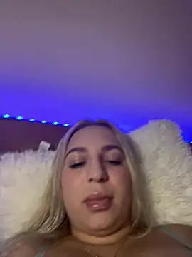 xLexi online show from June 29, 5:24 pm
