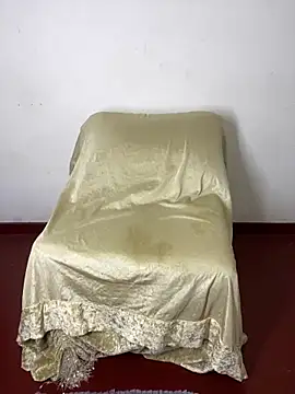 officequeen online show from June 17, 4:37 am