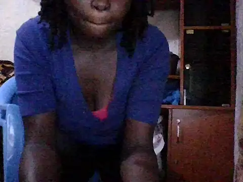 lucyswee online show from July 21, 5:59 pm