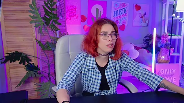 Snapshot of SeraphineDuskryn chatting on July 23, 5:11 pm SeraphineDuskryn online show from July 23, 5:11 pm