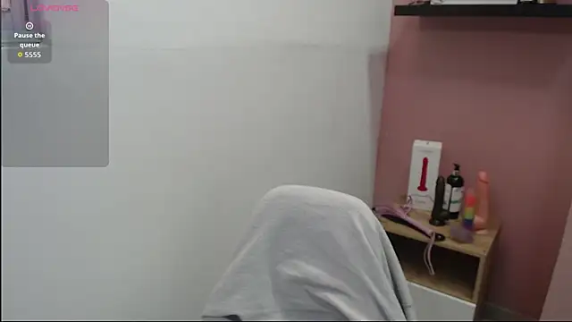 Snapshot of black_velvet chatting on July 28, 3:21 pm black velvet online show from July 28, 3:21 pm