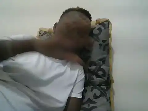 Snapshot of beutifulebonya chatting on June 25, 9:36 am beutifulebonya online show from June 25, 9:36 am