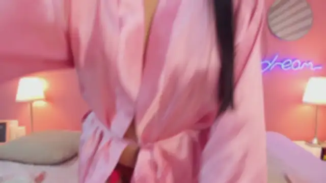 Snapshot of Rosevelvet_dh chatting on July 28, 6:20 pm Rosevelvet dh online show from July 28, 6:20 pm