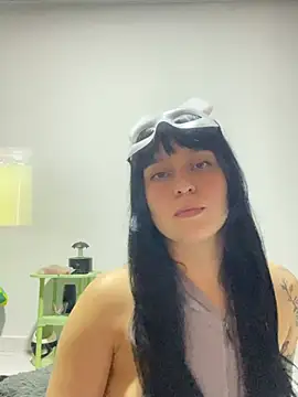 Snapshot of CarlotaBunny chatting on June 24, 3:16 am CarlotaBunny online show from June 24, 3:16 am