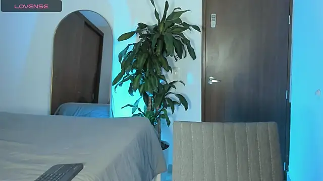 Snapshot of Niky_Velvet chatting on July 9, 4:27 am Niky Velvet online show from July 9, 4:27 am