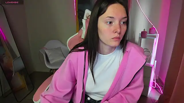 Eva Leeee online show from June 28, 5:13 am