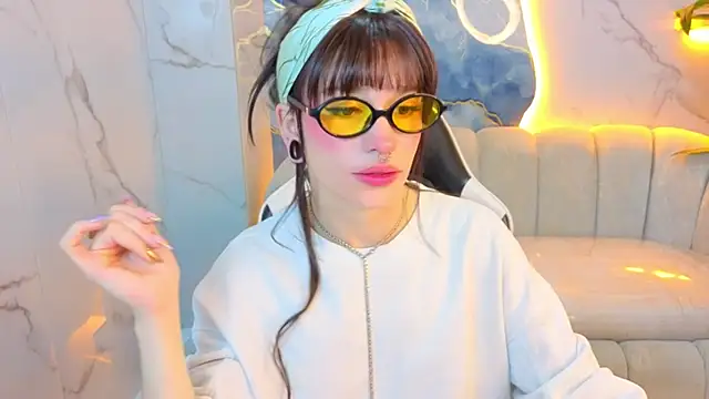 Lily Tx online show from July 14, 12:44 pm
