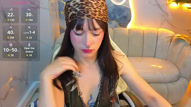 Lily Tx online show from July 27, 12:45 pm