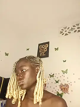 petiteebony254 online show from June 15, 5:20 am