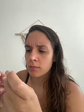 Snapshot of SOPHIA_VELMONT chatting on July 4, 7:31 pm SOPHIA VELMONT online show from July 4, 7:31 pm