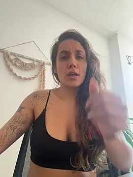 Snapshot of SOPHIA_VELMONT chatting on July 7, 4:11 pm SOPHIA VELMONT online show from July 7, 4:11 pm