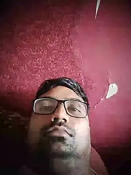Snapshot of dhirusury050625 chatting on July 31, 6:57 am dhirusury050625 online show from July 31, 6:57 am