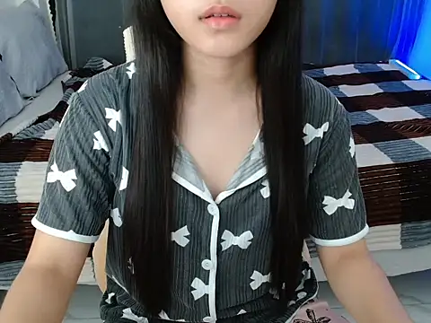 Snapshot of xsavanah01 chatting on July 27, 4:36 pm xsavanah01 online show from July 27, 4:36 pm