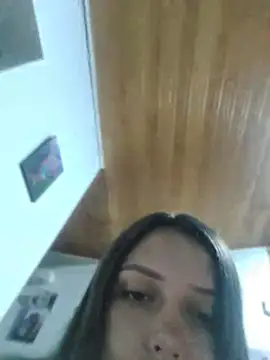 Snapshot of Bella_Karoline chatting on June 30, 12:33 am Bella Karoline online show from June 30, 12:33 am