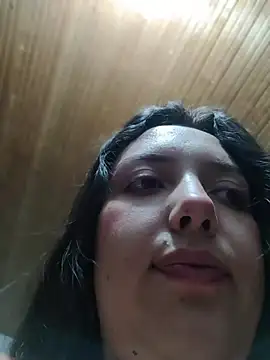 Snapshot of Bella_Karoline chatting on July 14, 2:05 am Bella Karoline online show from July 14, 2:05 am